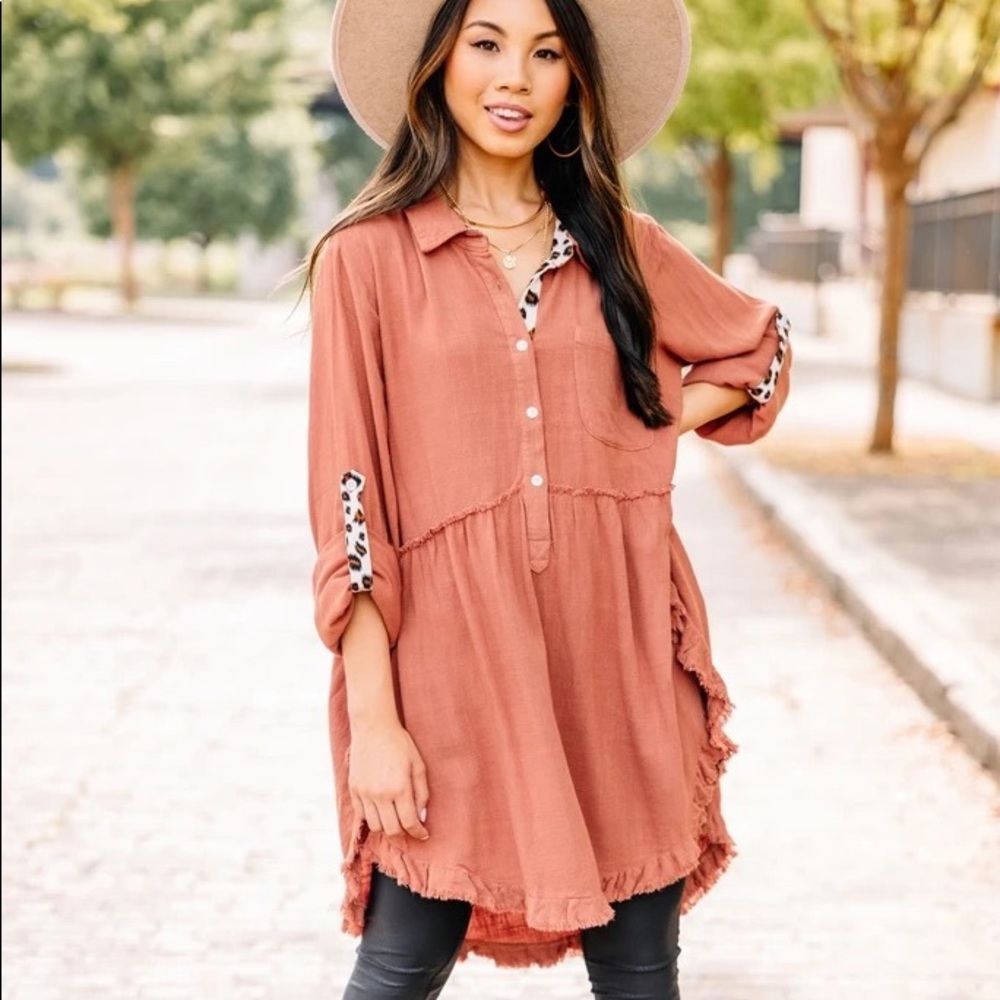 NWOT The Mint Julep Boutique Tunic